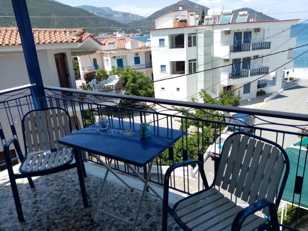Kotsifas Rooms Tirós Екстериор снимка